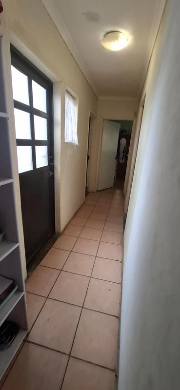 6 Bedroom Property for Sale in Ravensmead Western Cape